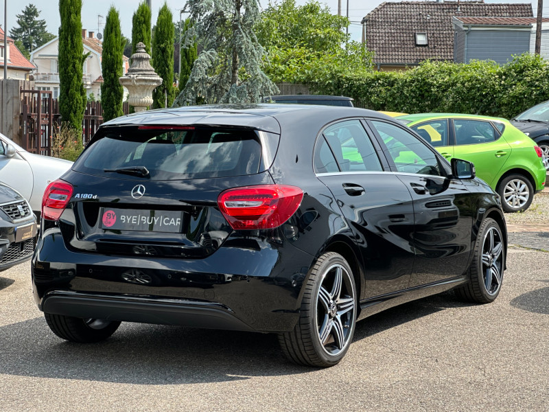 Photo 2 de l'offre de MERCEDES-BENZ CLASSE A 180 D INTUITION à 18490€ chez Colmar Sud Automobiles