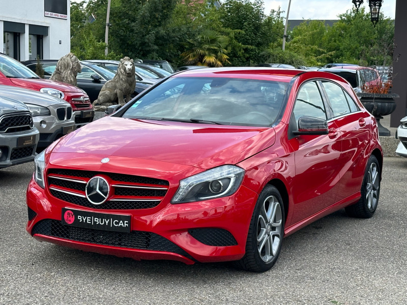 Mercedes-Benz CLASSE A 180 INTUITION Essence ROUGE Occasion à vendre