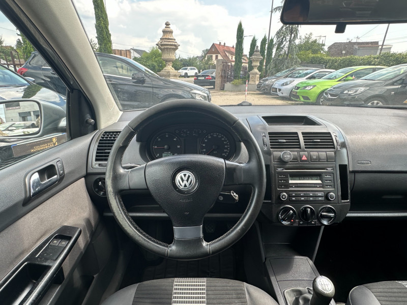 Photo 18 de l'offre de VOLKSWAGEN POLO 1.4 TDI 70CH UNITED 5P à 4990€ chez Colmar Sud Automobiles