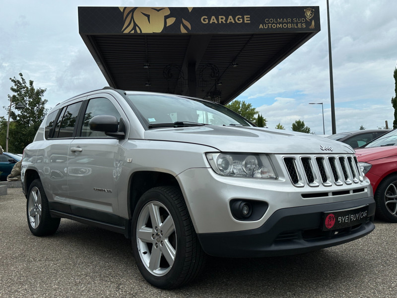 Photo 6 de l'offre de JEEP COMPASS 2.2 CRD163 FAP LIMITED 4X4 à 9990€ chez Colmar Sud Automobiles