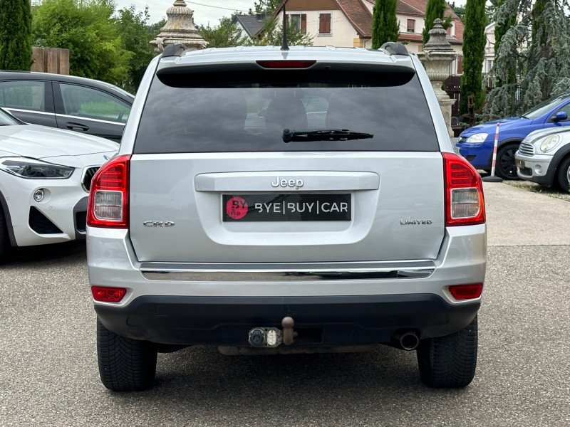 Photo 9 de l'offre de JEEP COMPASS 2.2 CRD163 FAP LIMITED 4X4 à 9990€ chez Colmar Sud Automobiles