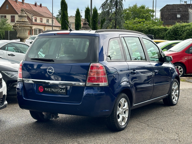 Photo 2 de l'offre de OPEL ZAFIRA 2.2 16V DESIGN EDITION à 6990€ chez Colmar Sud Automobiles