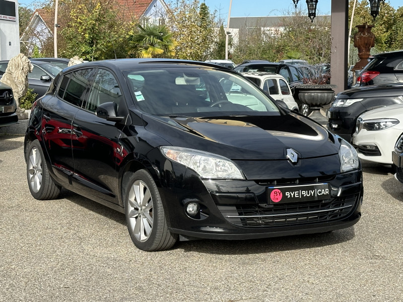 Photo 6 de l'offre de RENAULT MEGANE III 1.9 DCI 130CH FAP XV DE FRANCE ECO² à 7990€ chez Colmar Sud Automobiles