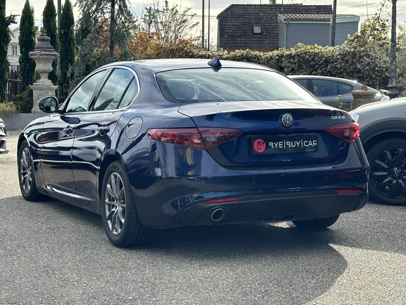 Photo 11 de l'offre de ALFA ROMEO GIULIA 2.2 JTD 150CH SUPER AT8 à 13990€ chez Colmar Sud Automobiles