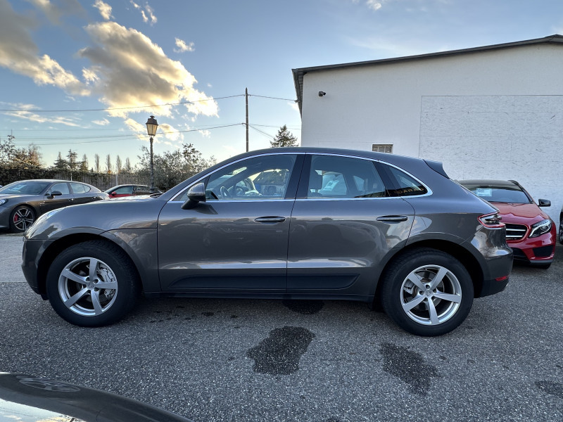 Photo 10 de l'offre de PORSCHE MACAN 3.0 V6 258CH S DIESEL PDK à 37990€ chez Colmar Sud Automobiles