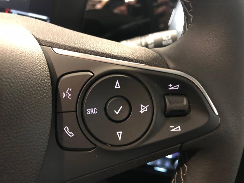 Photo 12 de l'offre de OPEL Mokka Mokka-e 136ch Elegance à 32784€ chez YVES MAHEO SA