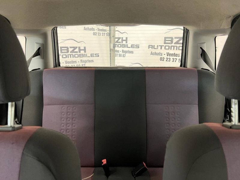 Photo 18 de l'offre de FIAT PANDA 1.2 8V 69CH DYNAMIC EURO5 à 5990€ chez BZH Automobiles
