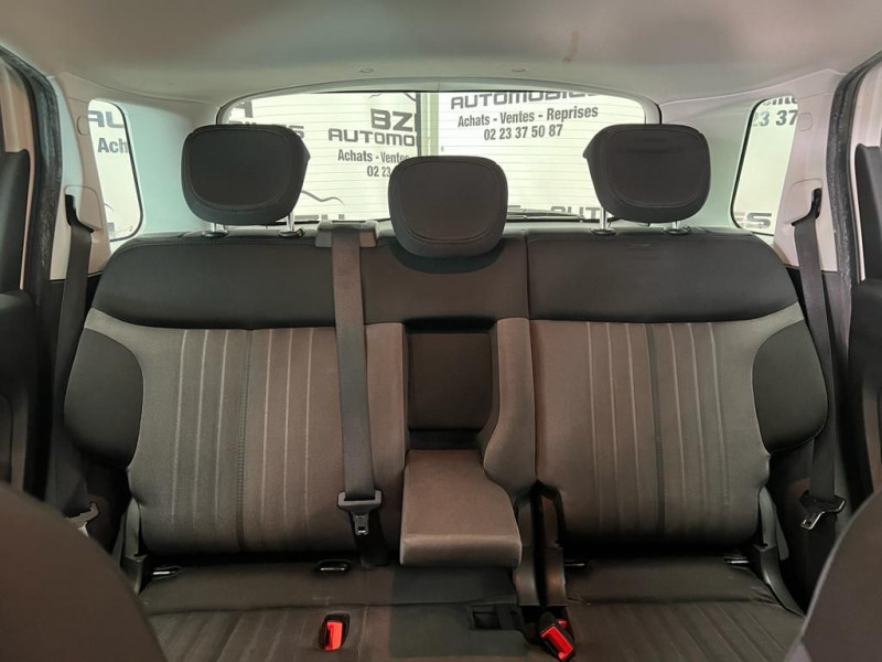 Photo 19 de l'offre de FIAT 500L 1.6 MULTIJET 16V 105CH S&S EASY à 12490€ chez BZH Automobiles
