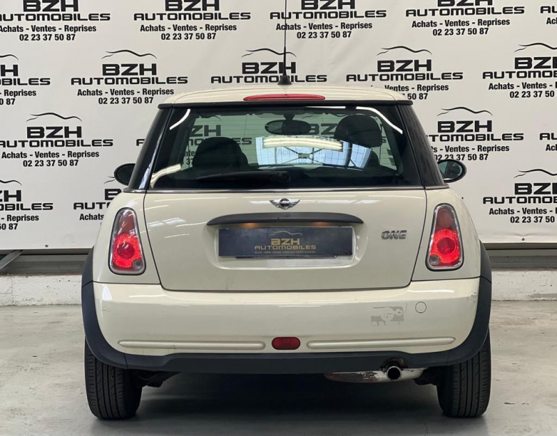 Photo 5 de l'offre de MINI MINI ONE 90CH PACK à 6490€ chez BZH Automobiles