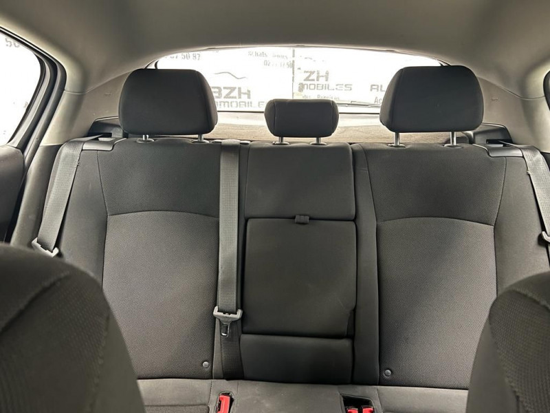 Photo 12 de l'offre de CHEVROLET CRUZE 1.6 16V LT 5P à 10990€ chez BZH Automobiles