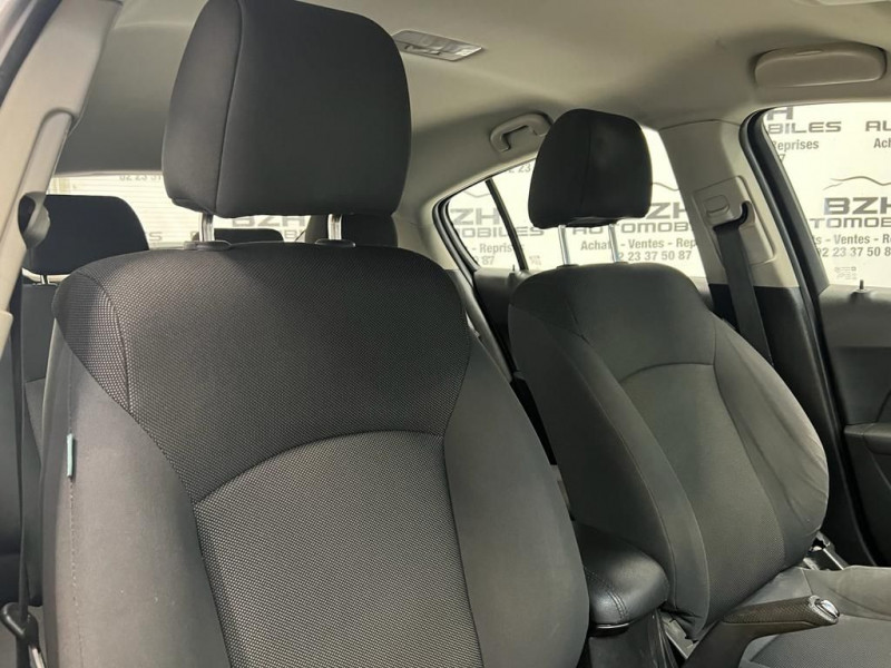 Photo 16 de l'offre de CHEVROLET CRUZE 1.6 16V LT 5P à 10990€ chez BZH Automobiles