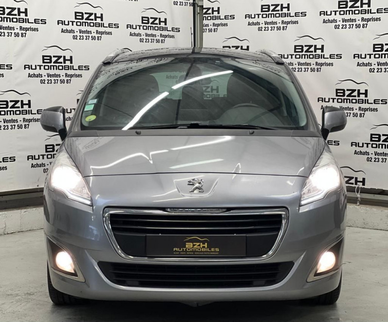 Photo 4 de l'offre de PEUGEOT 5008 1.6 BLUEHDI 120CH STYLE II S&S EAT6 7 PLACES à 15490€ chez BZH Automobiles