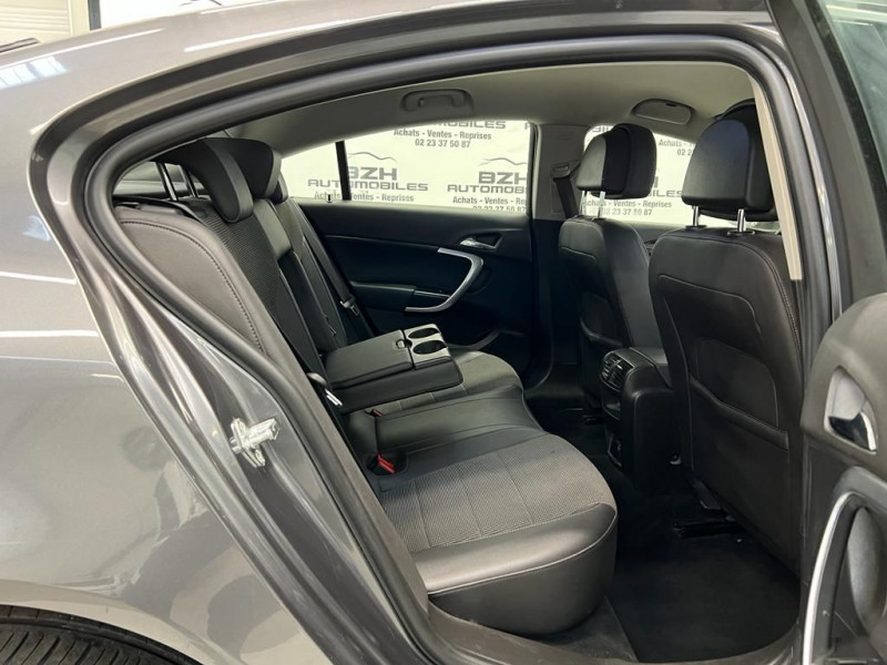 Photo 9 de l'offre de OPEL INSIGNIA 1.8 ECOTEC CONNECT PACK 4P à 9990€ chez BZH Automobiles