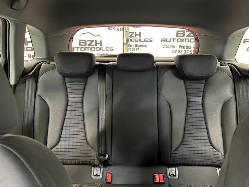 Photo 16 de l'offre de AUDI A3 SPORTBACK 35 TFSI 150CH COD SPORT LIMITED S TRONIC 7 EURO6D-T à 27990€ chez BZH Automobiles