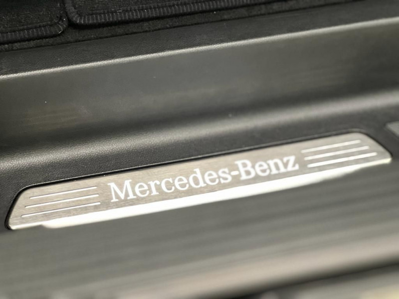 Photo 18 de l'offre de MERCEDES-BENZ CLASSE V 250 BLUETEC 4MATIC EXTRA-LONG 7G-TRONIC PLUS à 45990€ chez BZH Automobiles
