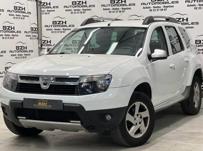 Photo 1 de l'offre de DACIA DUSTER 1.6 16V 105CH LAUREATE 4X2 BVM6 à 12490€ chez BZH Automobiles