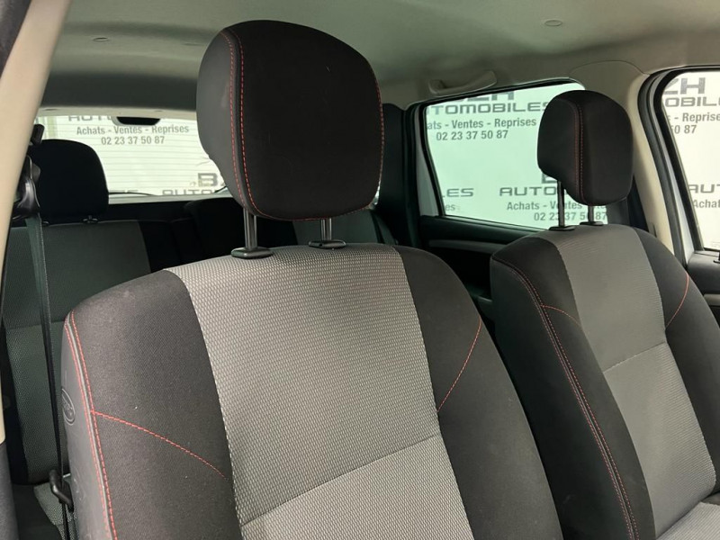 Photo 12 de l'offre de DACIA DUSTER 1.6 16V 105CH LAUREATE 4X2 BVM6 à 12490€ chez BZH Automobiles