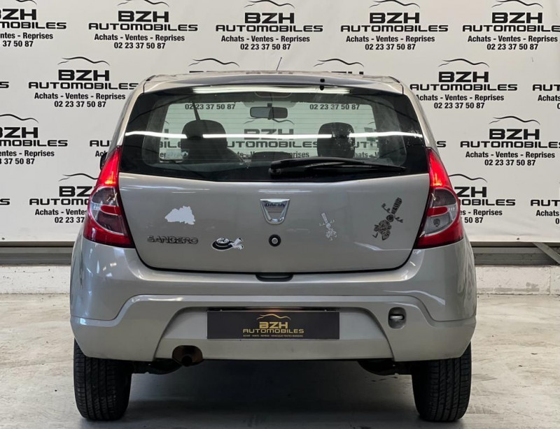 Photo 4 de l'offre de DACIA SANDERO 1.2 16V 75CH AMBIANCE EURO5 à 6490€ chez BZH Automobiles
