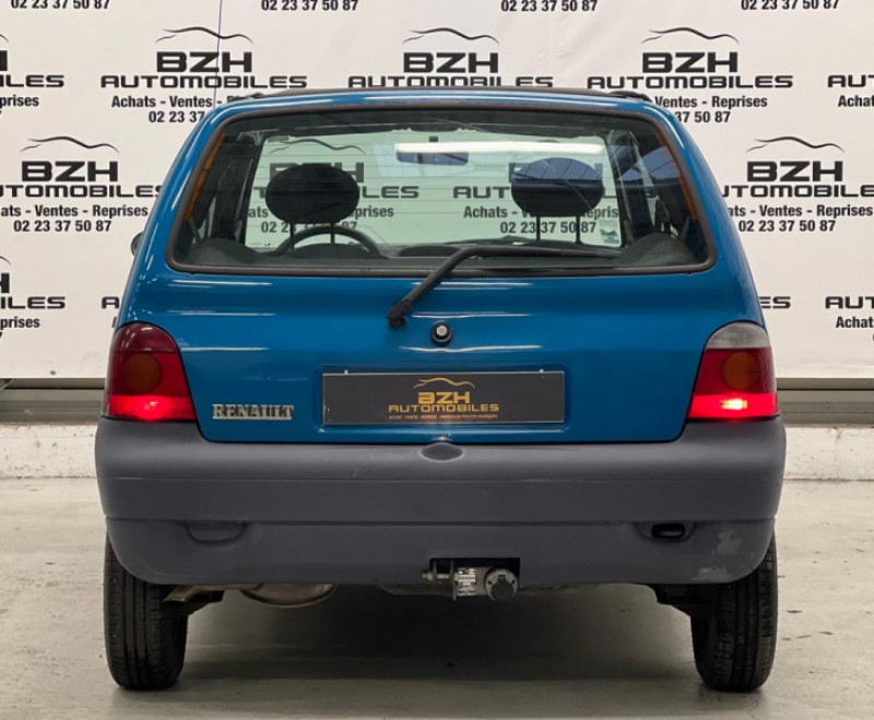 Photo 4 de l'offre de RENAULT TWINGO 1.2 55CH ALIZE à 3490€ chez BZH Automobiles