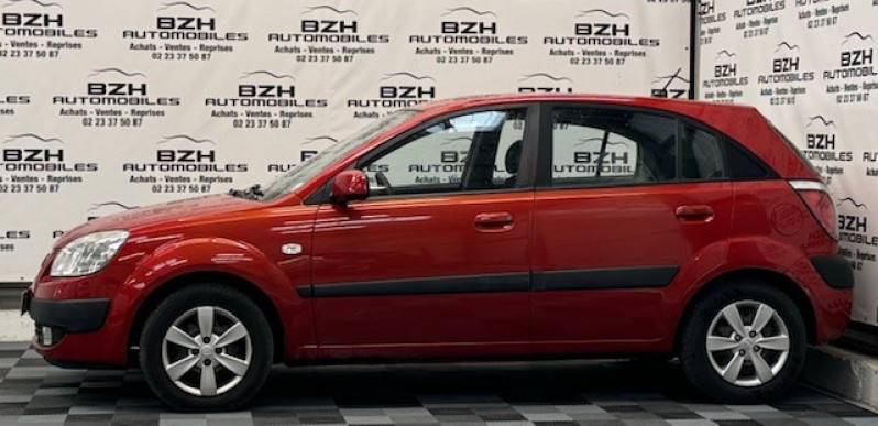 Photo 3 de l'offre de KIA RIO 1.4 BEST à 7490€ chez BZH Automobiles