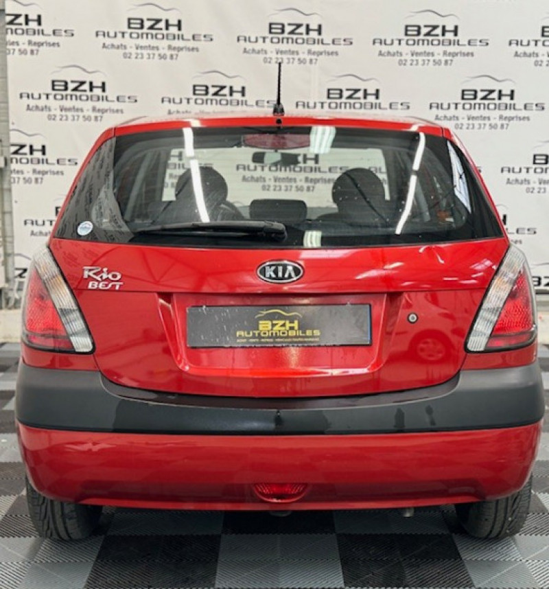 Photo 5 de l'offre de KIA RIO 1.4 BEST à 7490€ chez BZH Automobiles