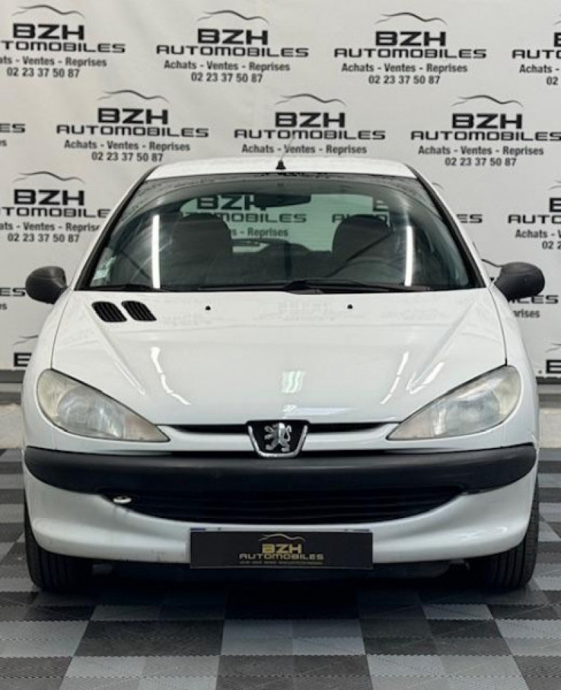 Photo 5 de l'offre de PEUGEOT 206 1.9 D XR 5P à 4990€ chez BZH Automobiles