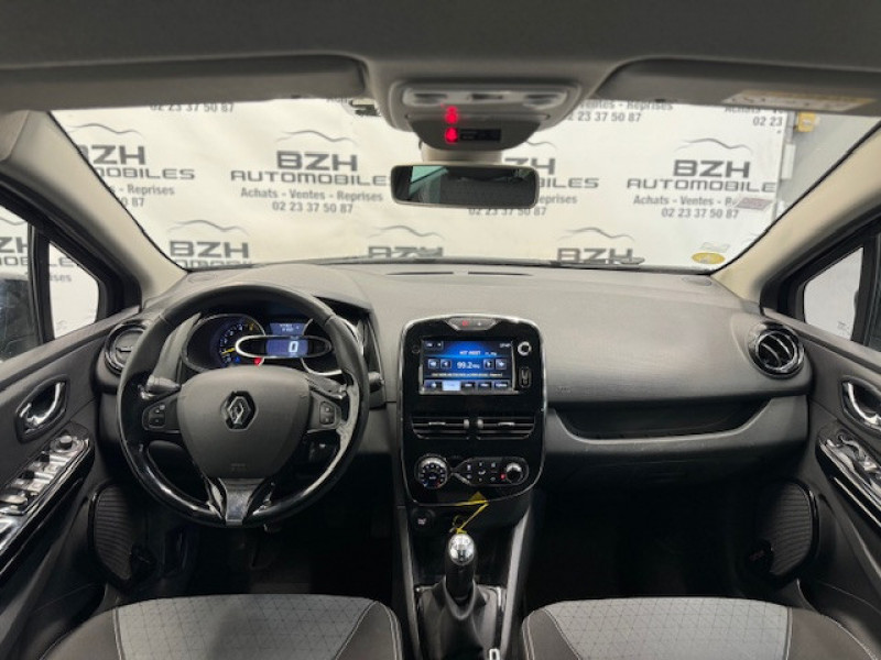 Photo 8 de l'offre de RENAULT CLIO IV CLIO 4 1.5 DCI 75CH INTENS ECO² à 10490€ chez BZH Automobiles