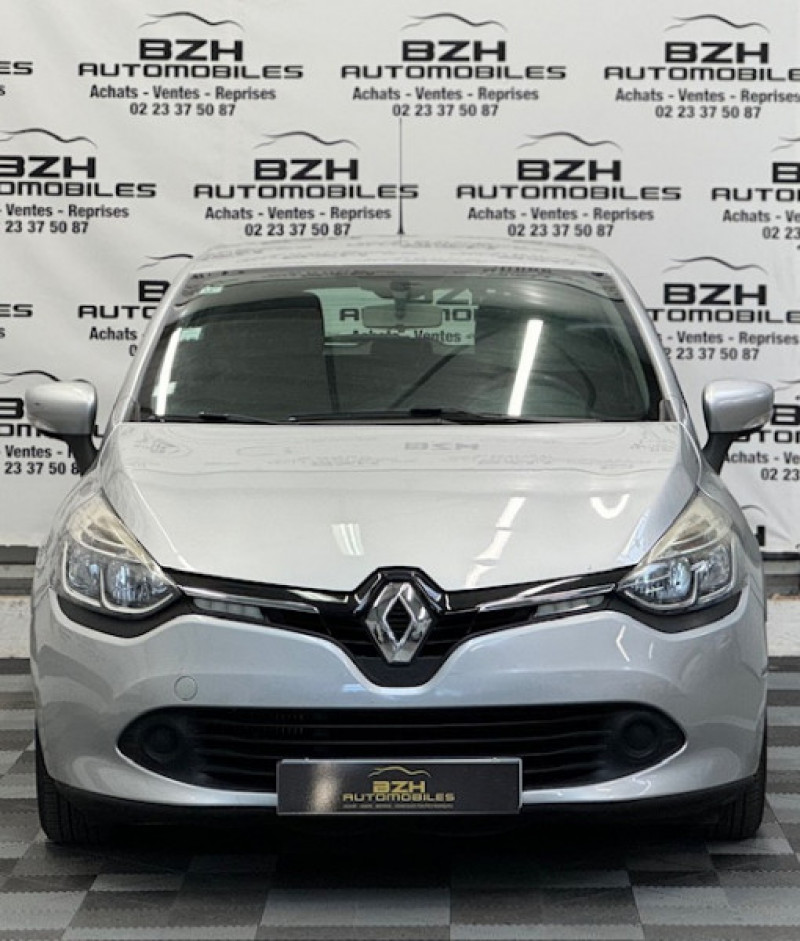 Photo 2 de l'offre de RENAULT CLIO IV CLIO 4 1.5 DCI 75CH EXPRESSION ECO² à 8990€ chez BZH Automobiles