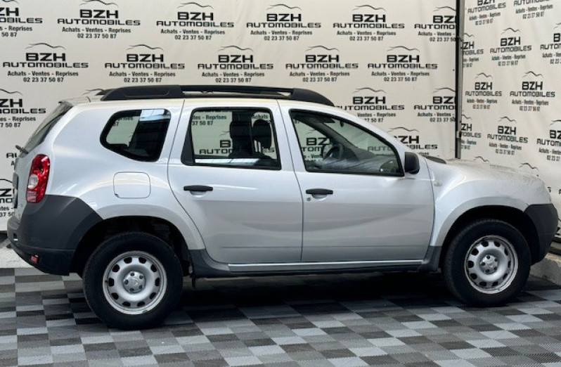 Photo 2 de l'offre de DACIA DUSTER 1.5 DCI 90CH FAP AMBIANCE 4X2 * CLIM * à 11990€ chez BZH Automobiles