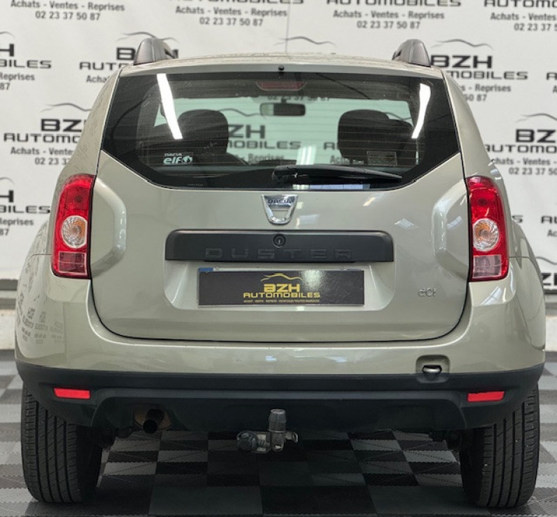 Photo 4 de l'offre de DACIA DUSTER 1.5 DCI 110CH LAUREATE 4X2 * CLIM / ATTELAGE + FAISSEAU * à 9490€ chez BZH Automobiles