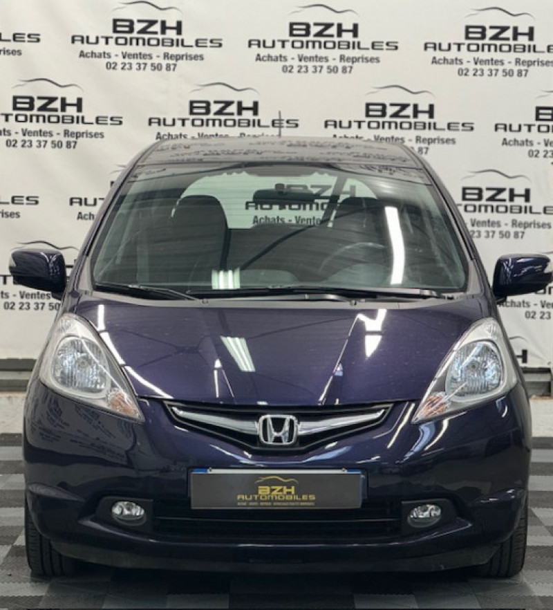 Photo 2 de l'offre de HONDA JAZZ * BOITE AUTOMATIQUE / CLIM / ENTRETIENS HONDA * à 10490€ chez BZH Automobiles