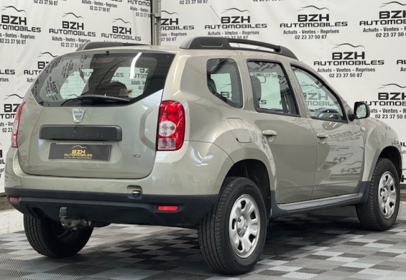 Photo 5 de l'offre de DACIA DUSTER 1.5 DCI 110CH LAUREATE 4X2 * CLIM / ATTELAGE + FAISSEAU * à 9490€ chez BZH Automobiles