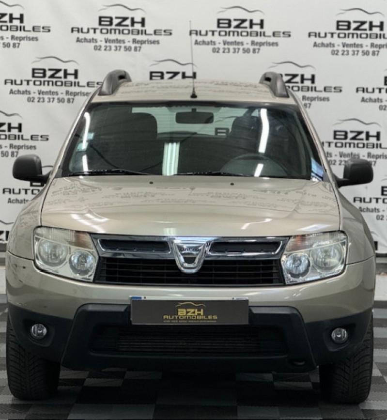 Photo 3 de l'offre de DACIA DUSTER 1.5 DCI 110CH LAUREATE 4X2 * CLIM / ATTELAGE + FAISSEAU * à 9490€ chez BZH Automobiles