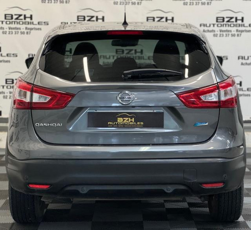 Photo 4 de l'offre de NISSAN QASHQAI 1.5 DCI 110CH CONNECT EDITION * CLIM / REGUL / CAMERA / TOIT PANNO / ECRAN * à 12990€ chez BZH Automobiles