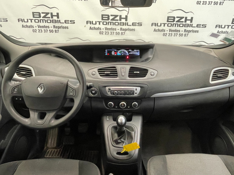 Photo 5 de l'offre de RENAULT SCENIC III 1.5 DCI 95CH ENERGY LIFE EURO6  * CLIM / REGUL / ATTELAGE * à 8490€ chez BZH Automobiles