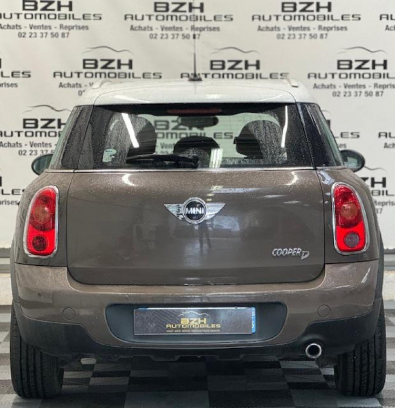 Photo 4 de l'offre de MINI COUNTRYMAN COOPER D 112CH ALL4 * REGUL / CLIM / ECRAN / RADRA DE RECUL * à 10990€ chez BZH Automobiles