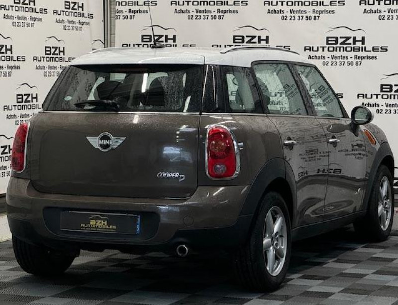 Photo 3 de l'offre de MINI COUNTRYMAN COOPER D 112CH ALL4 * REGUL / CLIM / ECRAN / RADRA DE RECUL * à 10990€ chez BZH Automobiles