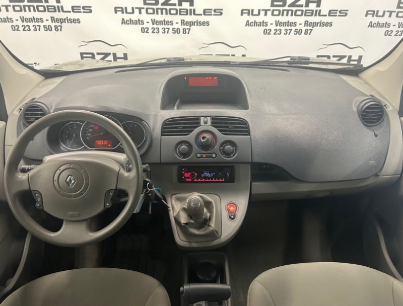 Photo 6 de l'offre de RENAULT KANGOO II 1.5 DCI 75CH AUTHENTIQUE * REGUL / CLIM / RADAR DE RECUL / ATTELAGE + FAISCEAU * à 10990€ chez BZH Automobiles