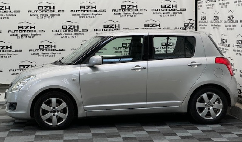 Photo 4 de l'offre de SUZUKI SWIFT 1.3 VVT GLX 5P à 6990€ chez BZH Automobiles