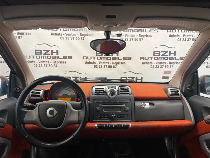 Photo 7 de l'offre de SMART FORTWO COUPE 71CH MHD PASSION SOFTOUCH DISPONBILITE IMMEDIATE à 6490€ chez BZH Automobiles