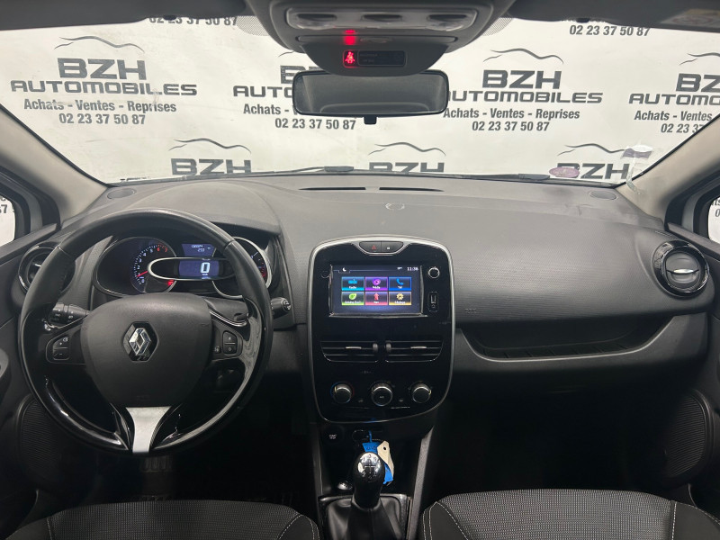 Photo 8 de l'offre de RENAULT CLIO IV 0.9 TCE 90CH ENERGY ZEN 5P * ECRAN / REGULATEUR / CLIM / ATTACHE REMORQUE * à 9490€ chez BZH Automobiles