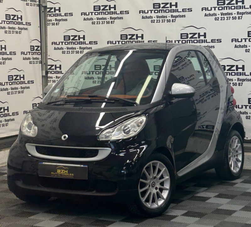 Photo 1 de l'offre de SMART FORTWO COUPE 71CH MHD PASSION SOFTOUCH DISPONBILITE IMMEDIATE à 6490€ chez BZH Automobiles