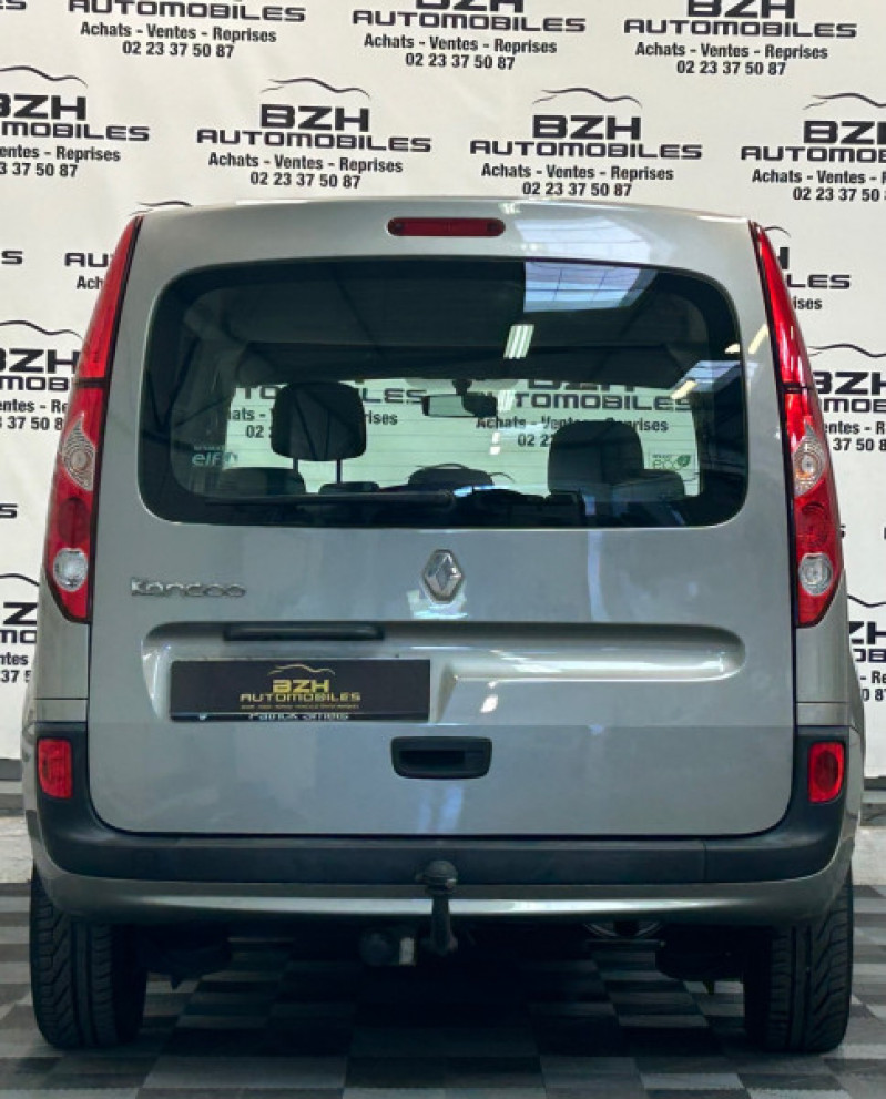 Photo 4 de l'offre de RENAULT KANGOO II 1.5 DCI 85CH AUTHENTIQUE à 9490€ chez BZH Automobiles