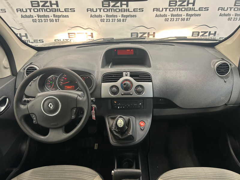 Photo 6 de l'offre de RENAULT KANGOO II 1.6 16V 105CH AUTHENTIQUE à 8990€ chez BZH Automobiles