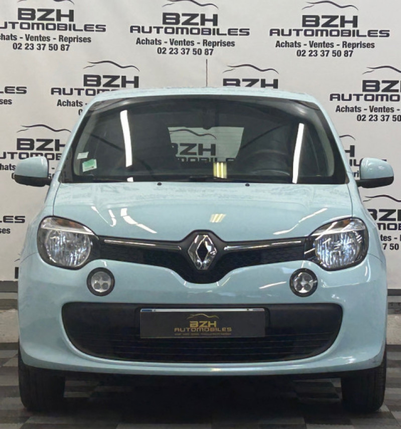 Photo 3 de l'offre de RENAULT TWINGO III 1.0 SCE 70CH COSMIC EURO6 à 9990€ chez BZH Automobiles