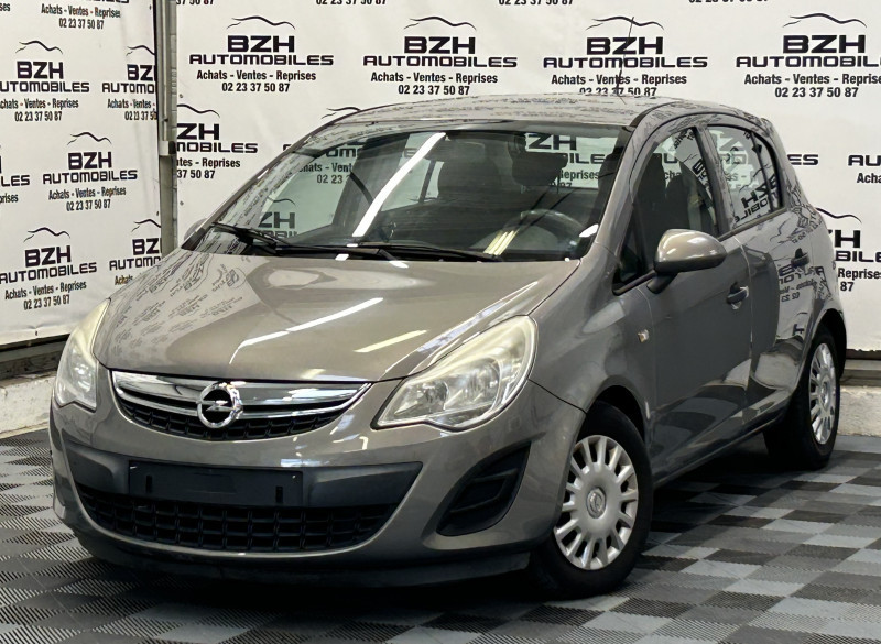 Photo 1 de l'offre de OPEL CORSA 1.3 CDTI95 FAP COLOR EDITION 5P à 7490€ chez BZH Automobiles