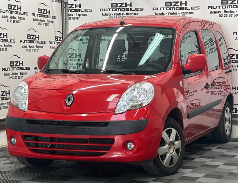 Photo 1 de l'offre de RENAULT KANGOO II 1.5 DCI 70CH ACCESS à 9990€ chez BZH Automobiles