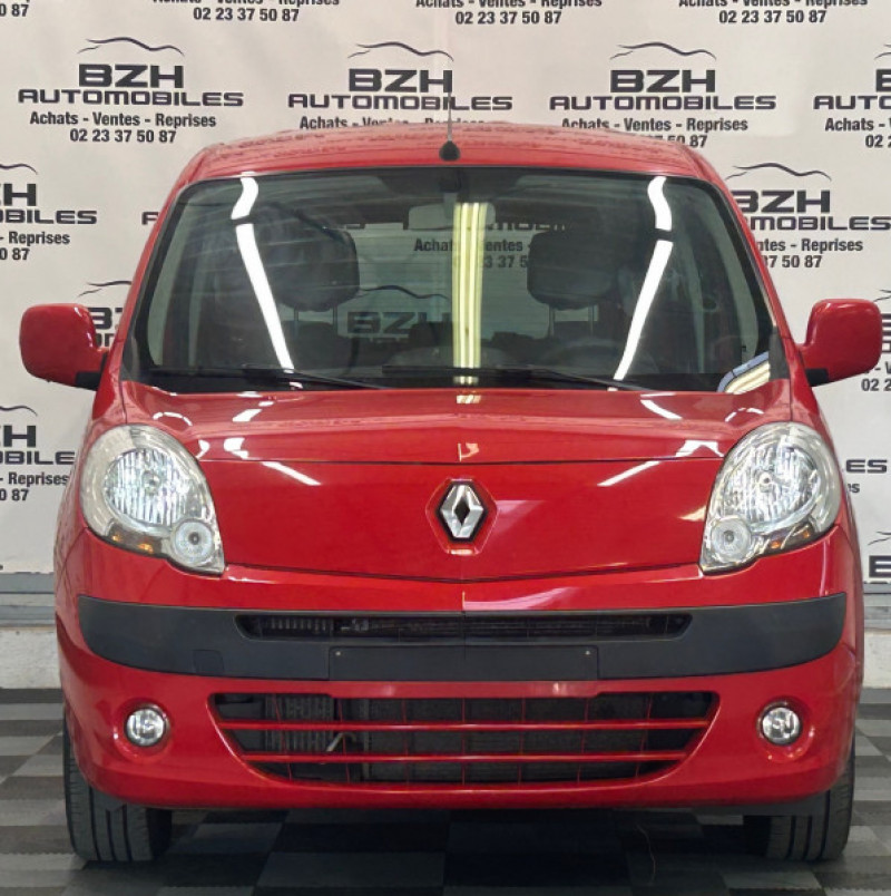 Photo 2 de l'offre de RENAULT KANGOO II 1.5 DCI 70CH ACCESS à 9990€ chez BZH Automobiles