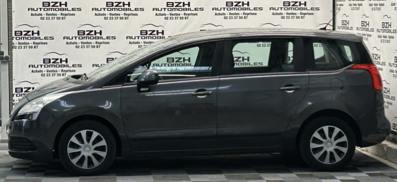 Photo 1 de l'offre de PEUGEOT 5008 1.6 HDI PREMIUM * CLIM / REGULATEUR DE VITESSE * GARANTIE 12 MOIS à 8990€ chez BZH Automobiles