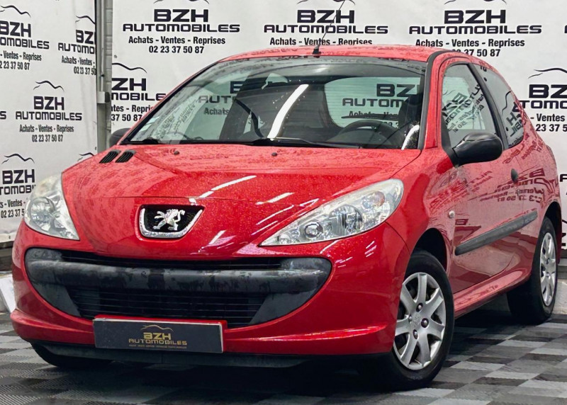 Photo 1 de l'offre de PEUGEOT 206 + 1.4 URBAN 3P à 6490€ chez BZH Automobiles